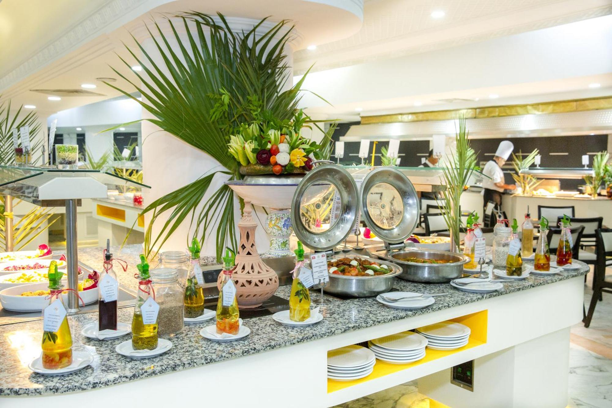 马哈巴皇家塞勒姆酒店 - 仅限家庭 苏塞 外观 照片